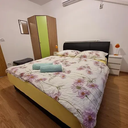 Apartma Patricija - Big For 6 Гостевой дом