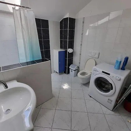 Apartma Patricija - Big For 6 Maison d'hôtes